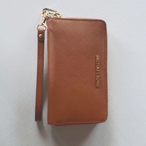 Michael Kors Tan Jet Set Travel Wallet